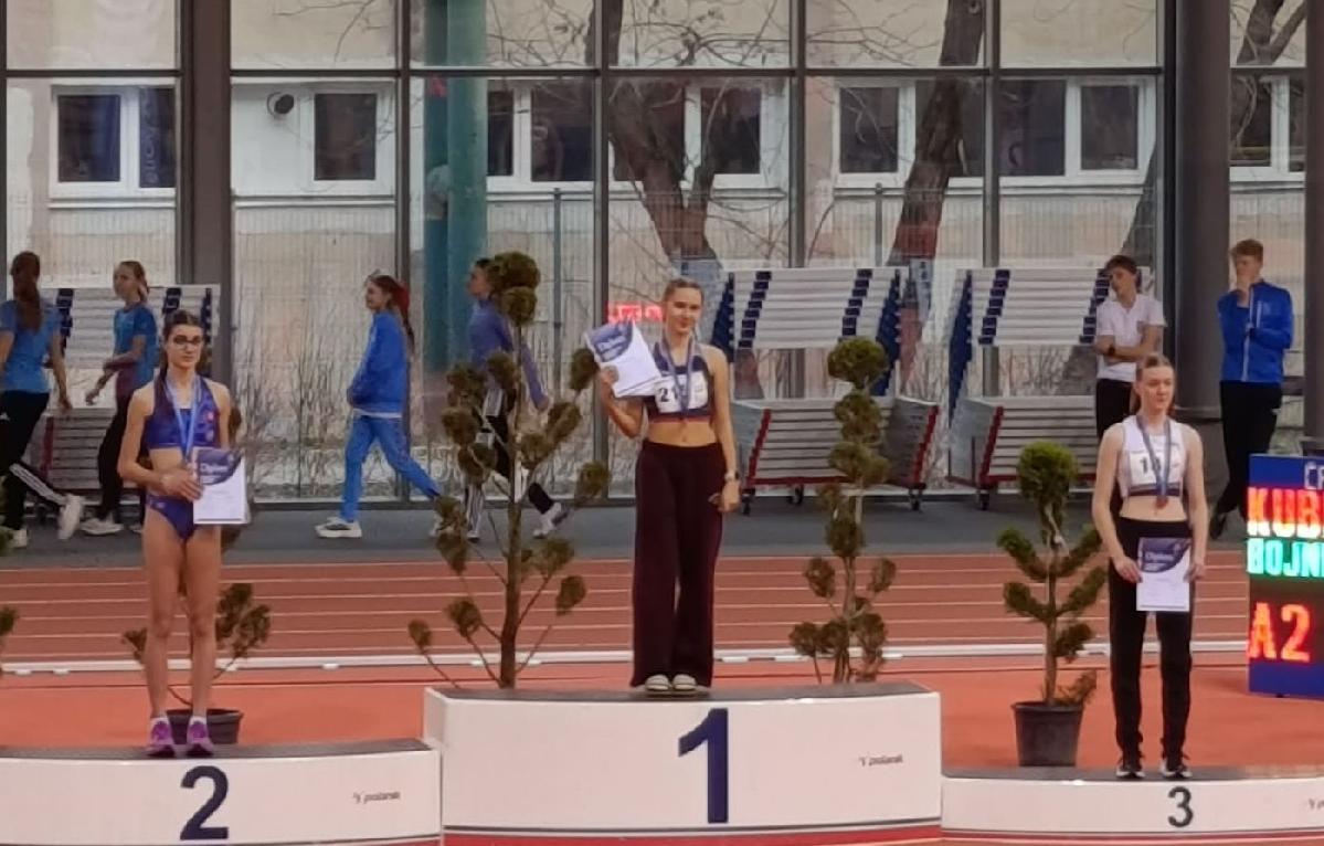 Striebro z halových majstrovstiev SR